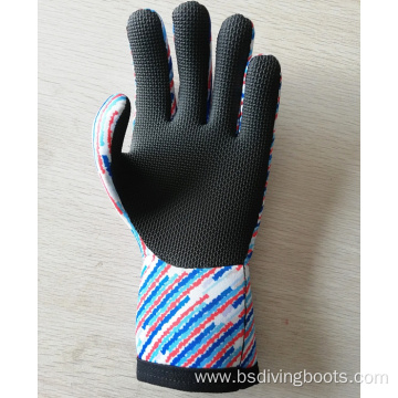 Fleece lined neoprene gloves for winter cold weather